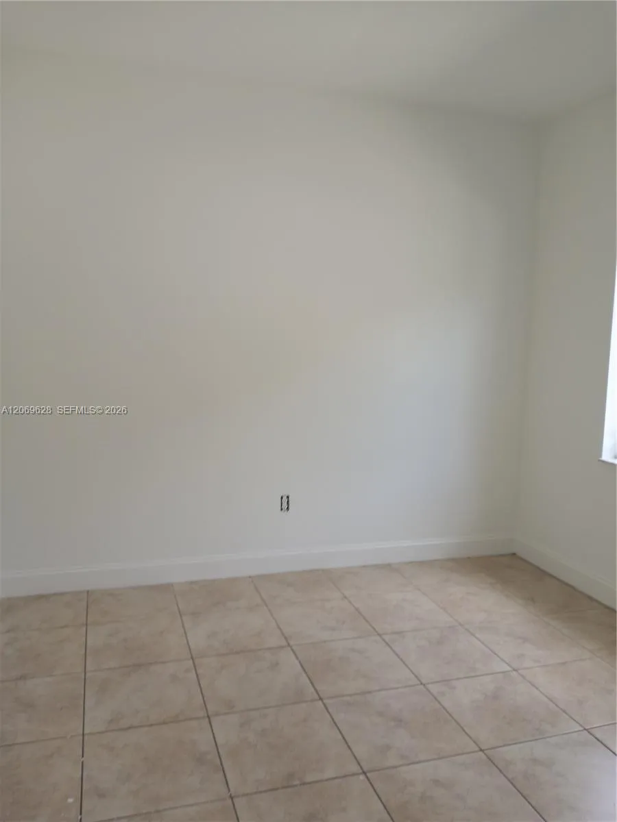 18125 NW 74th Ct #18125 Hialeah, FL 33015