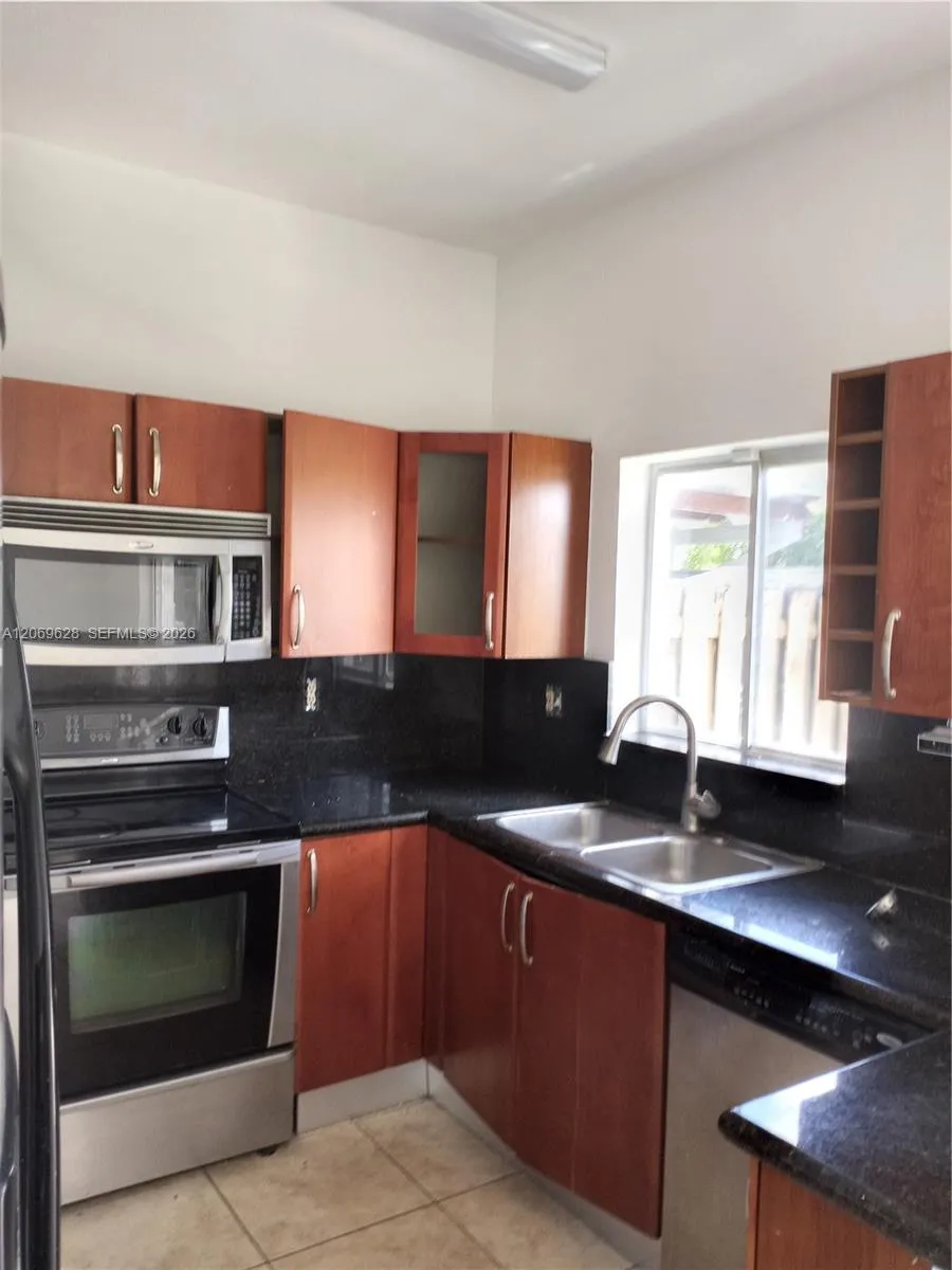 18125 NW 74th Ct #18125 Hialeah, FL 33015