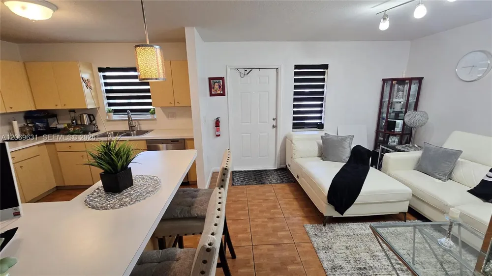 6146 SW 25th St Miramar, FL 33023