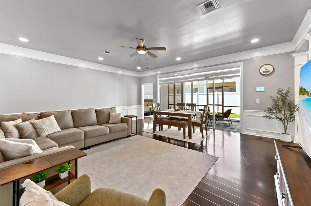 5871 Kelsey Lane Tamarac, FL 33321