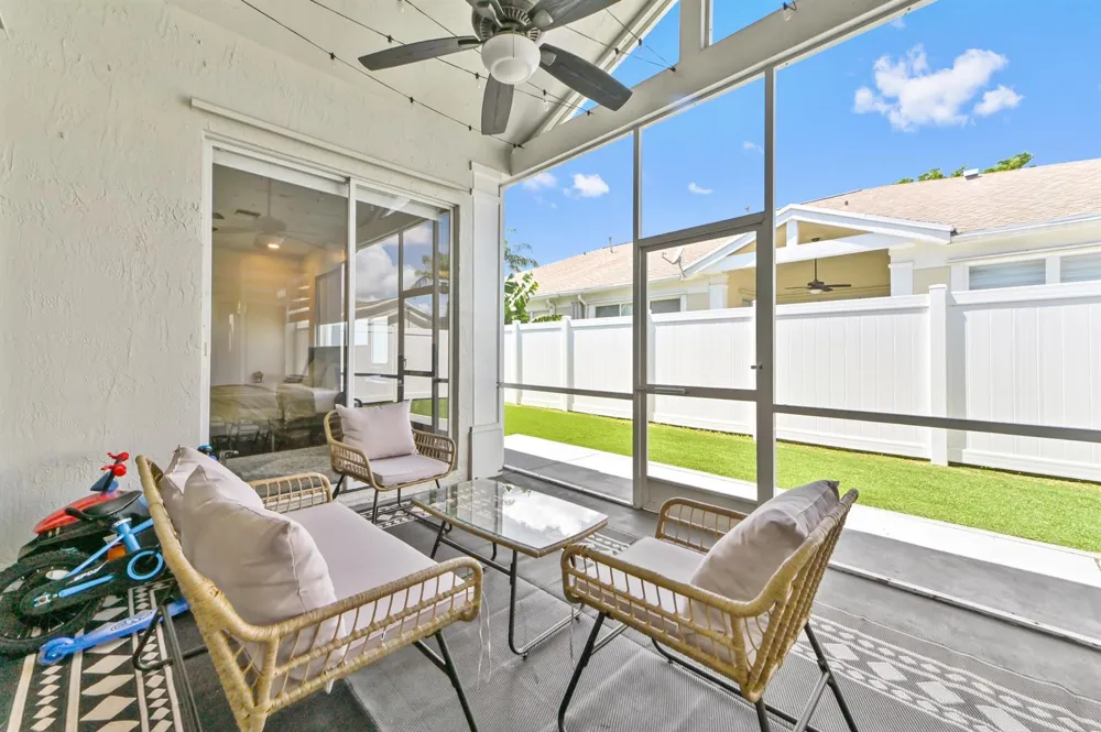5871 Kelsey Lane Tamarac, FL 33321