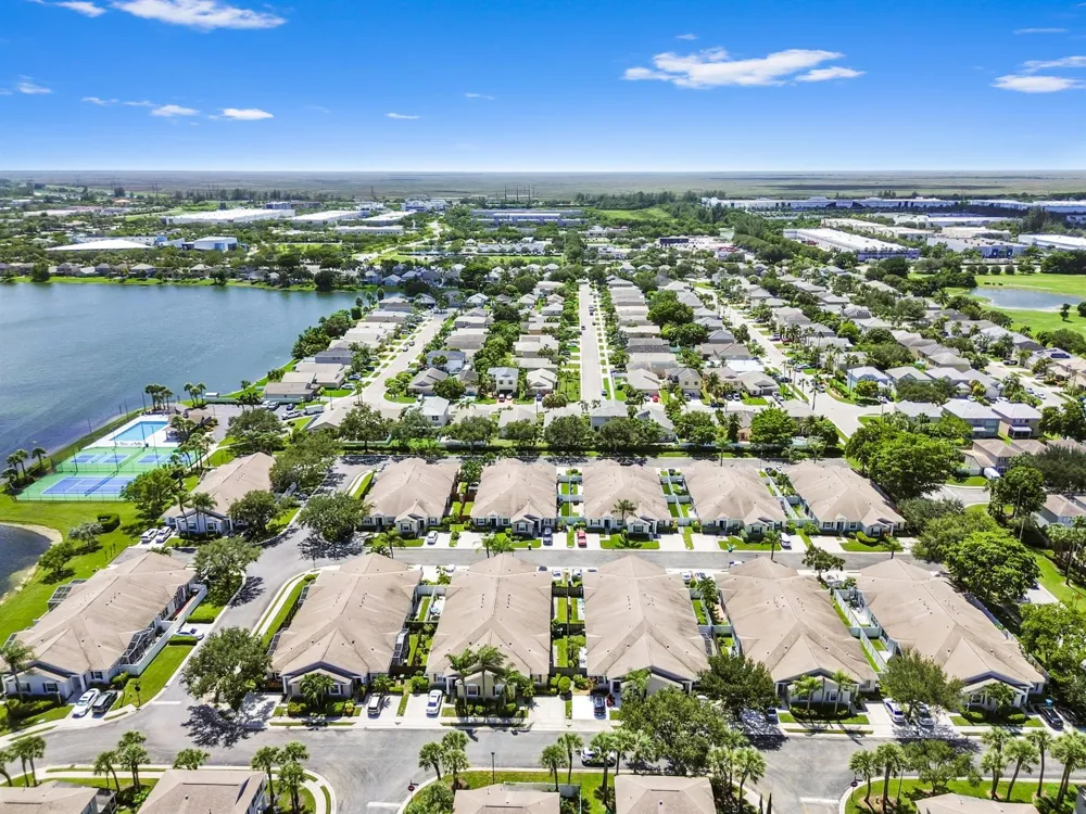 5871 Kelsey Lane Tamarac, FL 33321