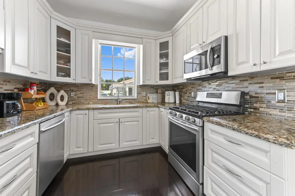 5871 Kelsey Lane Tamarac, FL 33321
