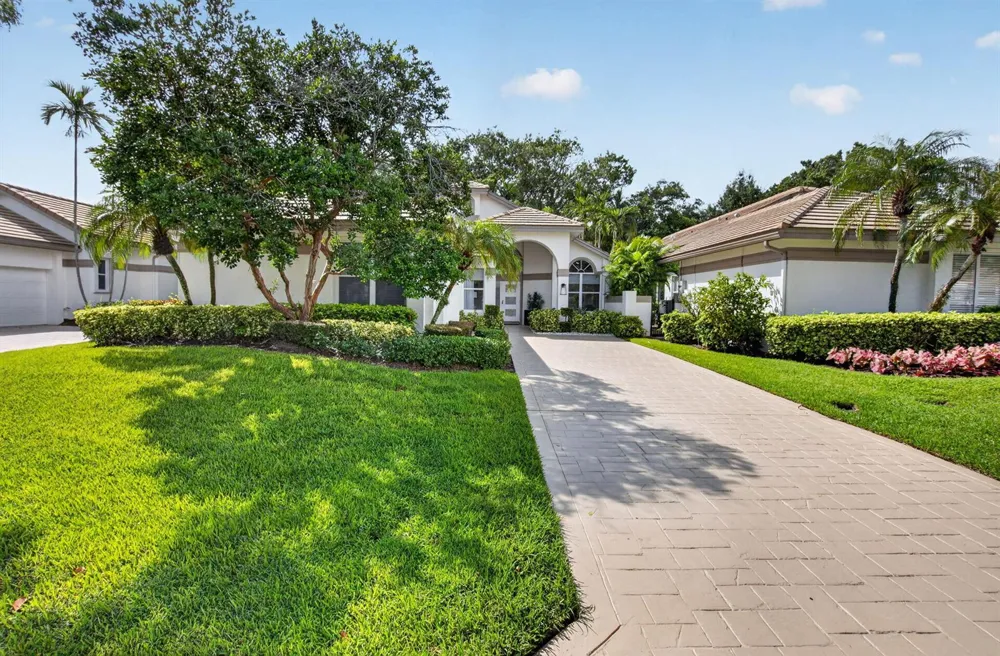5372 NW 21st Avenue Boca Raton, FL 33496