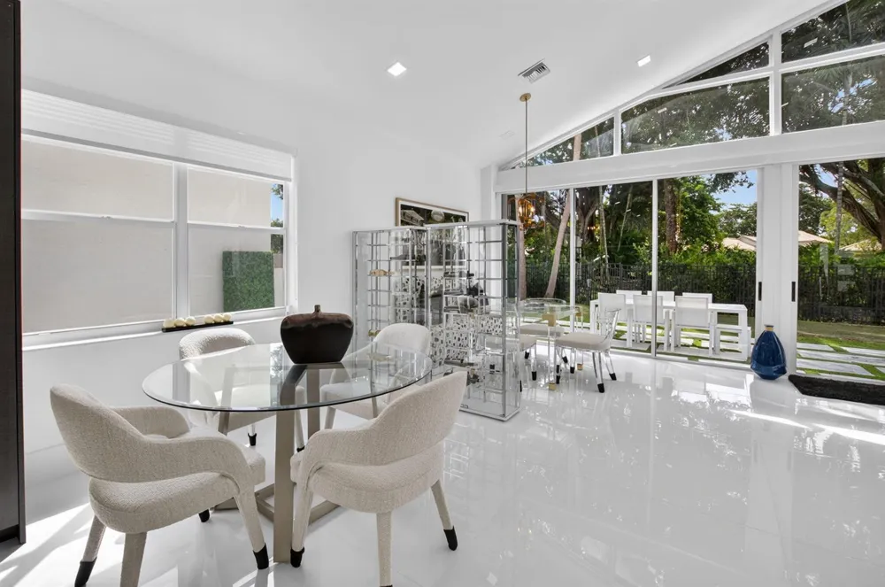 5372 NW 21st Avenue Boca Raton, FL 33496