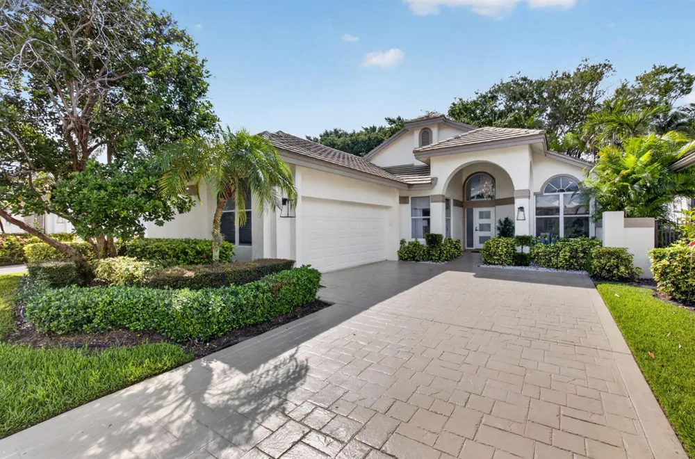 5372 NW 21st Avenue Boca Raton, FL 33496