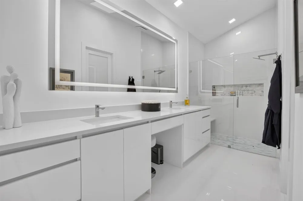 5372 NW 21st Avenue Boca Raton, FL 33496