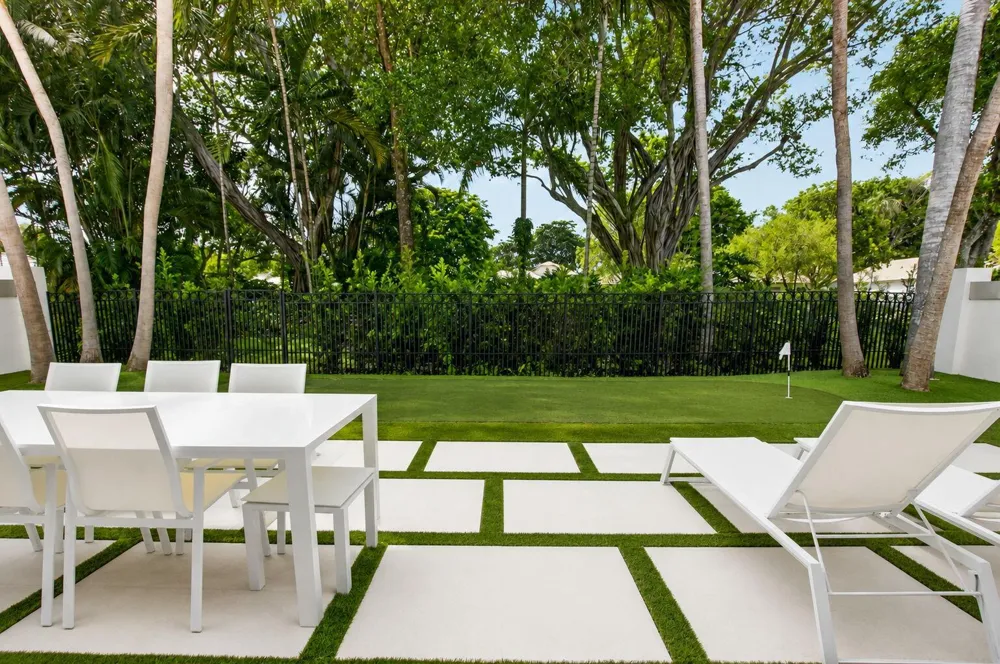 5372 NW 21st Avenue Boca Raton, FL 33496