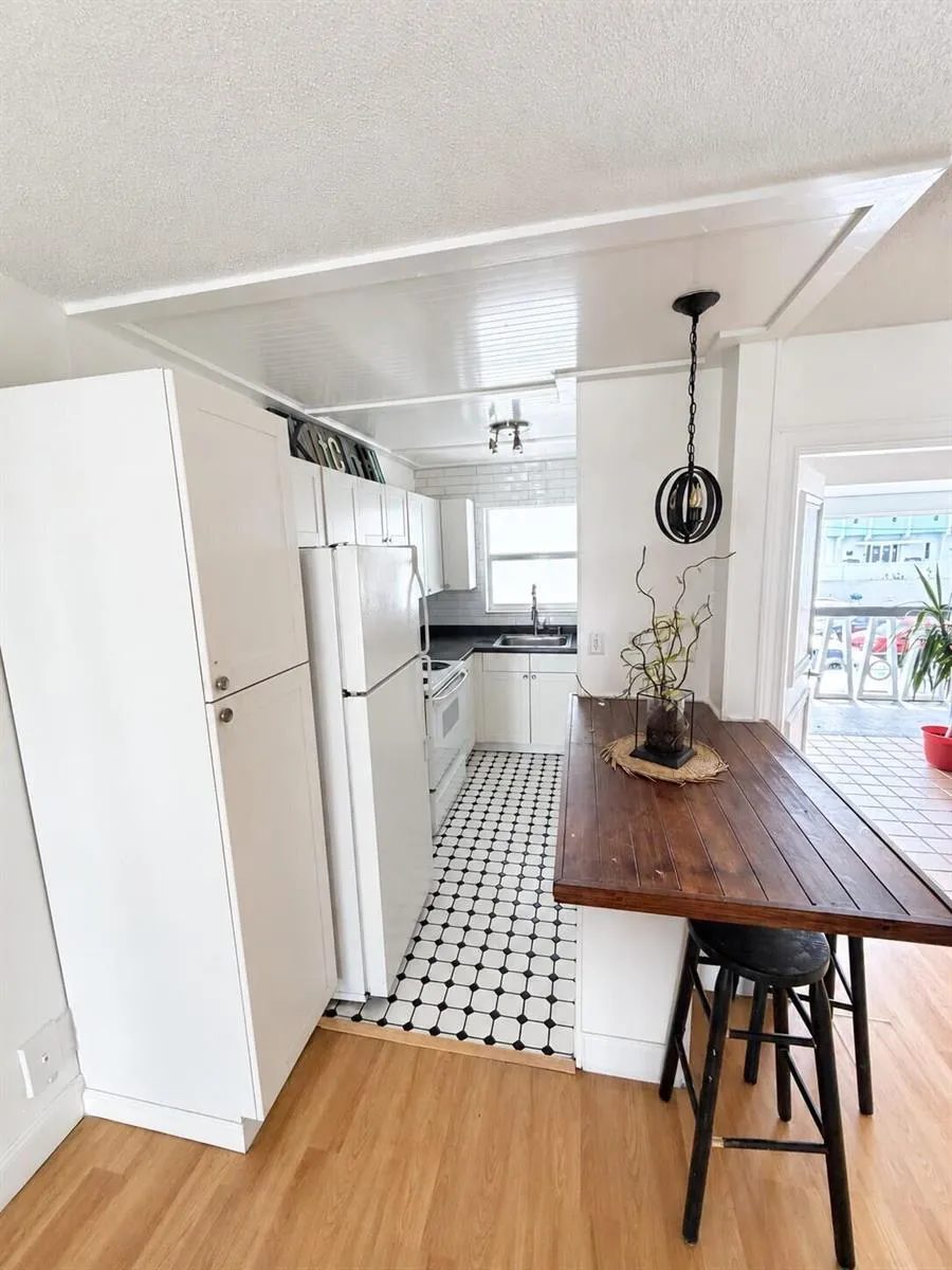 510 Lake Shore Drive #29 Lake Park, FL 33403