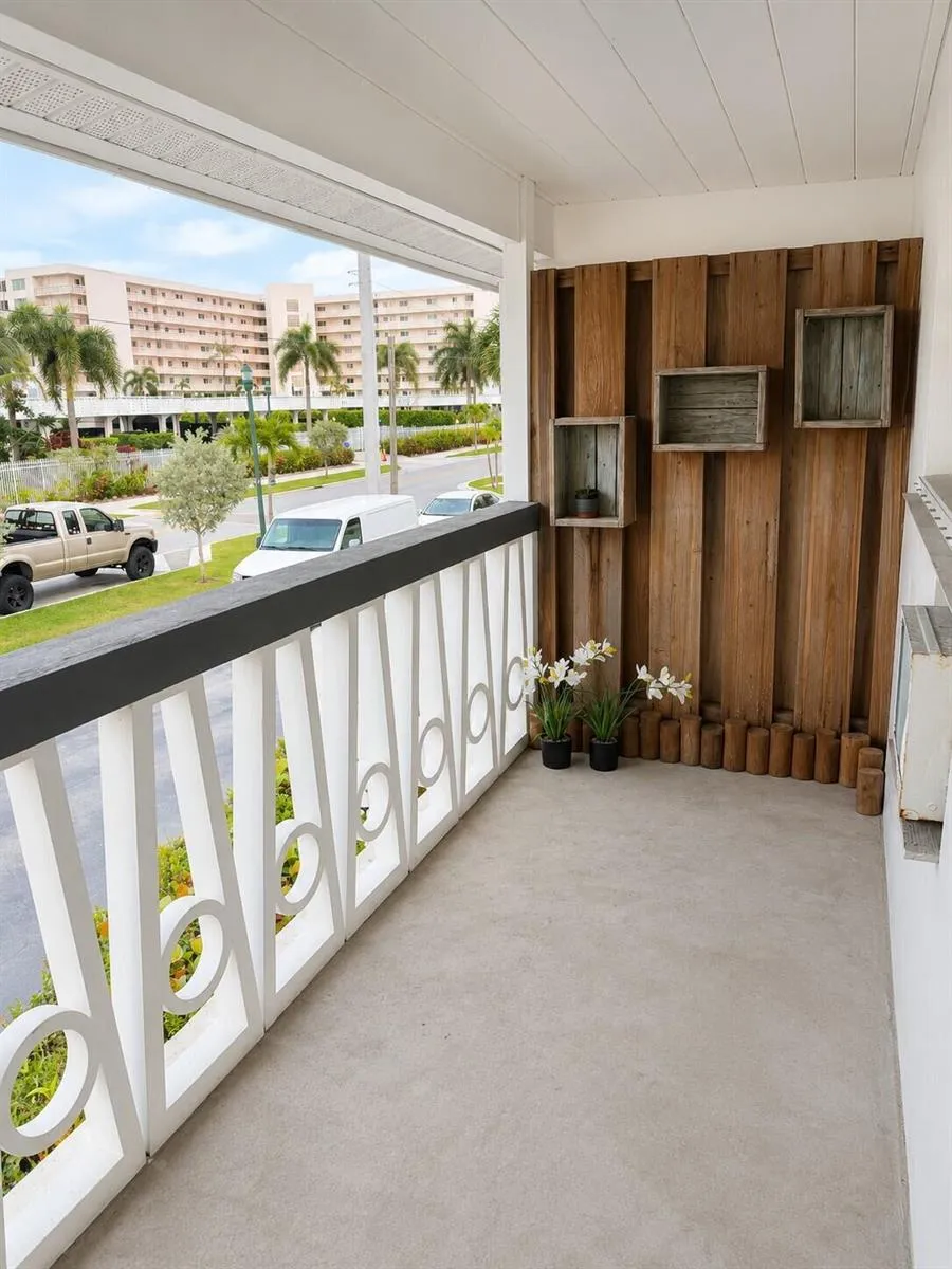 510 Lake Shore Drive #29 Lake Park, FL 33403