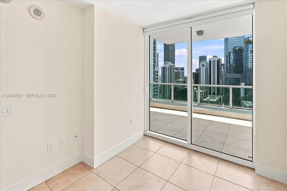 41 SE 5th St #1908 Miami, FL 33131
