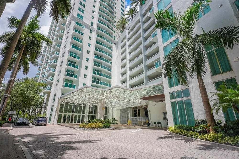 41 SE 5th St #1908 Miami, FL 33131