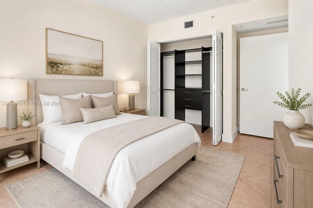 41 SE 5th St #1908 Miami, FL 33131