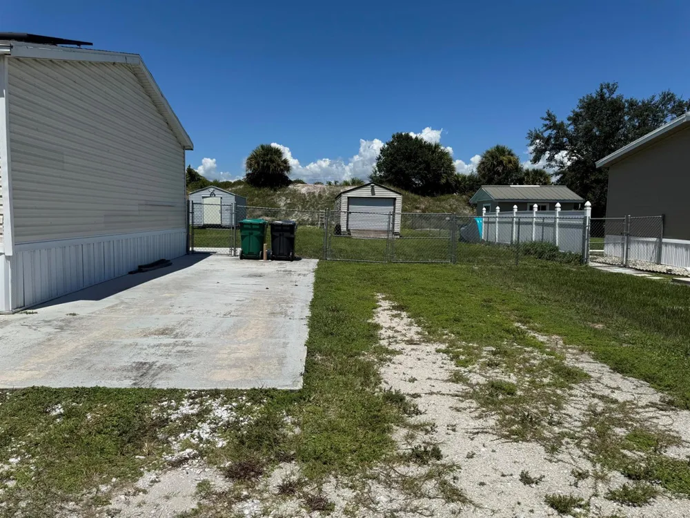 8115 SE 57th Drive Okeechobee, FL 34974