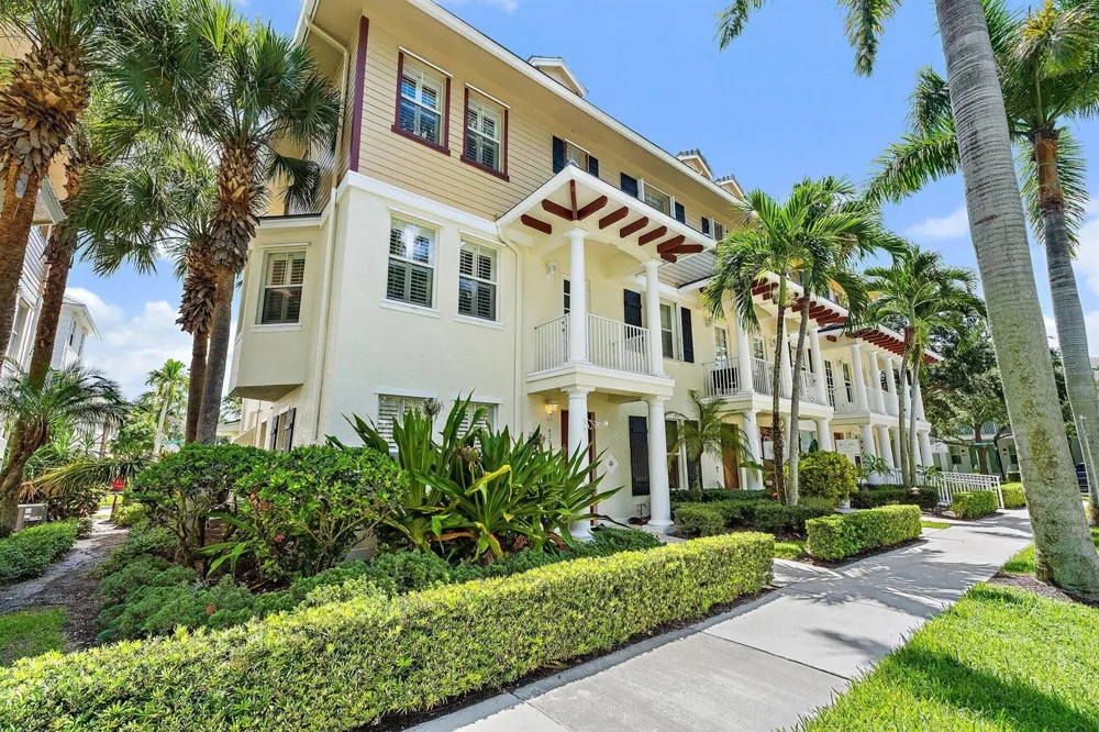 4273 E Main Street Jupiter, FL 33458