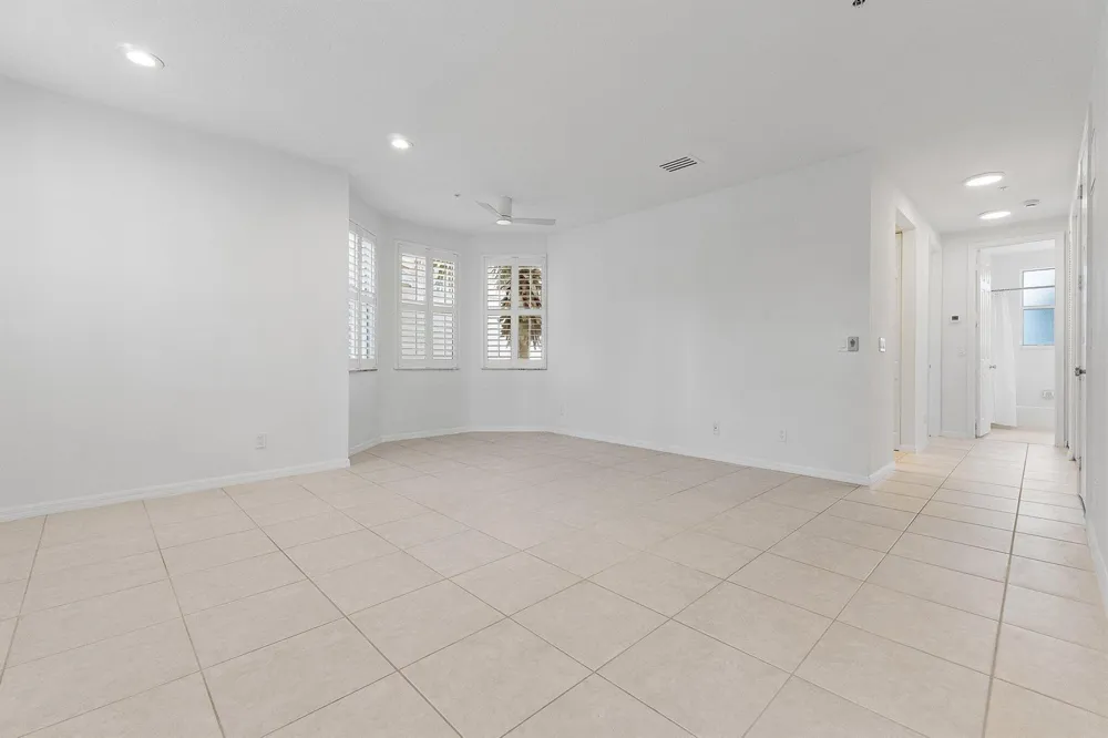4273 E Main Street Jupiter, FL 33458