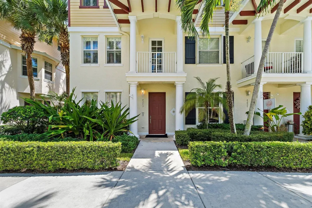 4273 E Main Street Jupiter, FL 33458