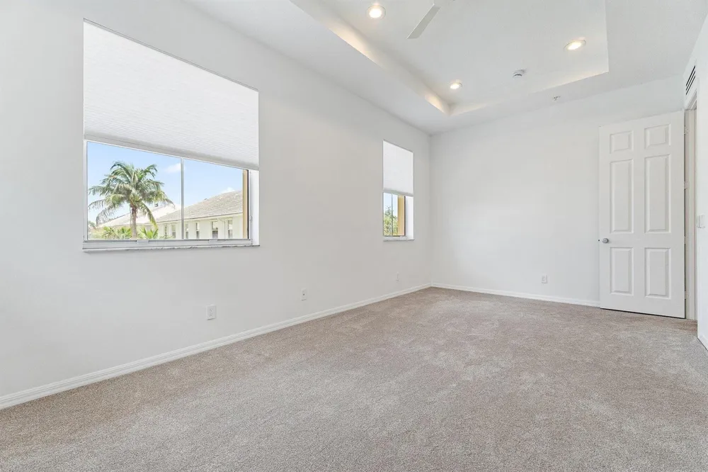 4273 E Main Street Jupiter, FL 33458