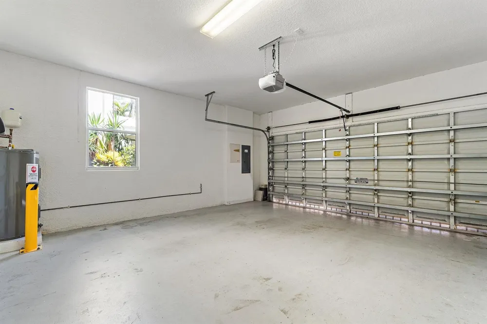 4273 E Main Street Jupiter, FL 33458