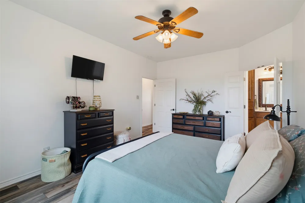 4493 County Road 304 Rockdale, TX 76567