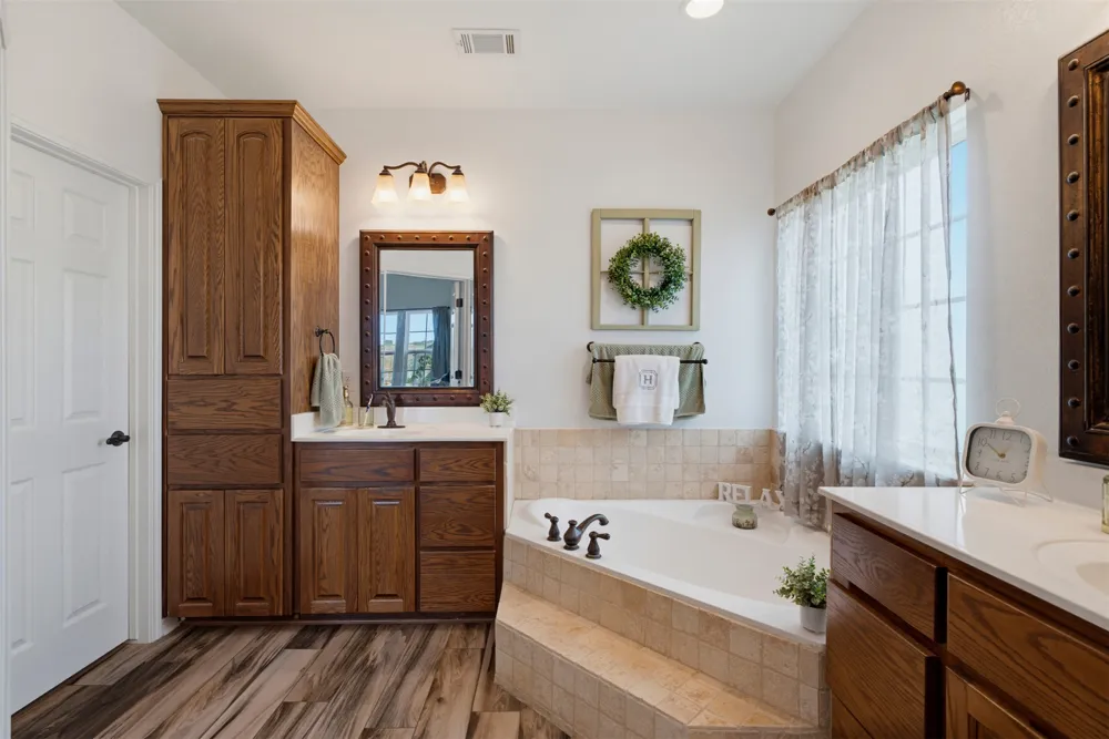 4493 County Road 304 Rockdale, TX 76567