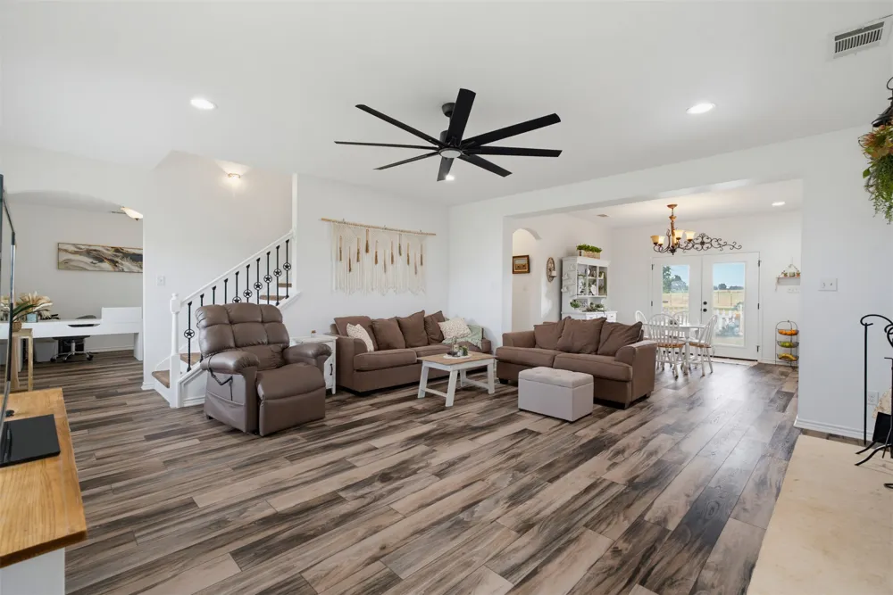4493 County Road 304 Rockdale, TX 76567