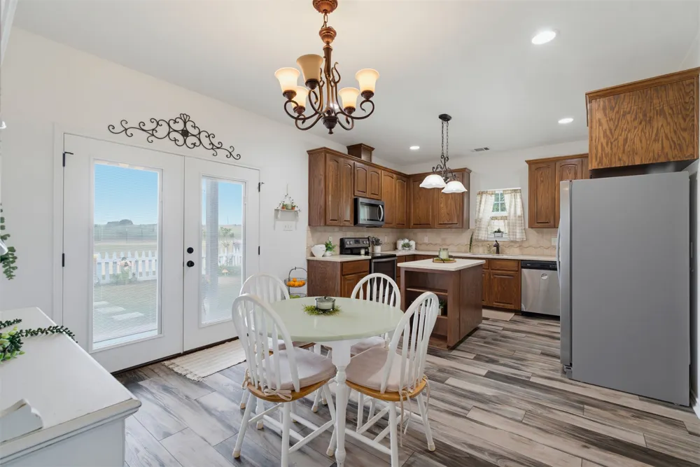 4493 County Road 304 Rockdale, TX 76567