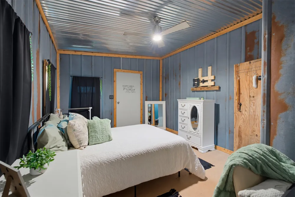 4493 County Road 304 Rockdale, TX 76567