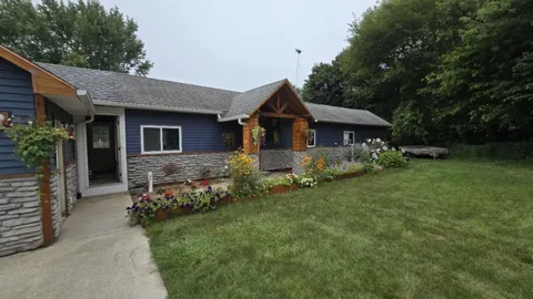 11118 E Grand River Avenue