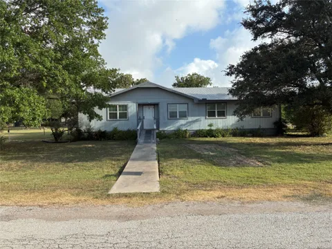 705 E Umlang Street