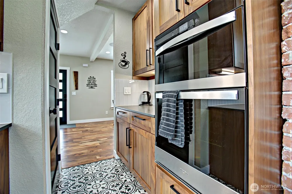 500 W McLoughlin Boulevard Vancouver, WA 98660