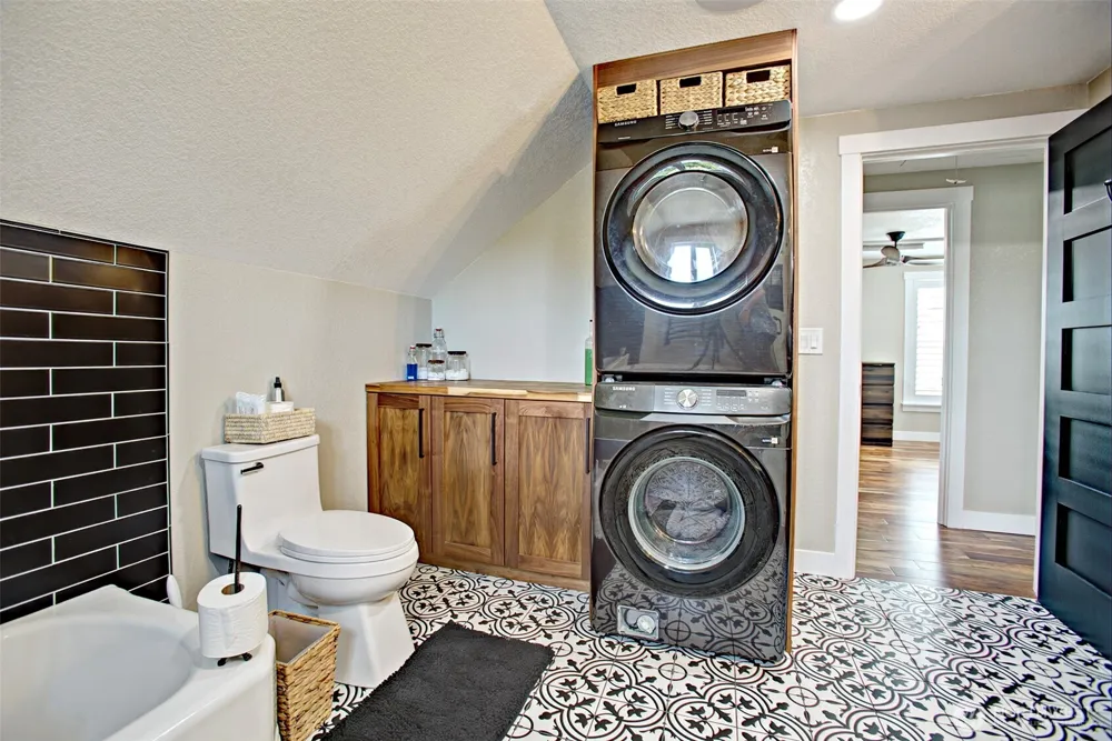 500 W McLoughlin Boulevard Vancouver, WA 98660