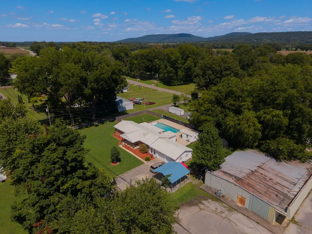 60 Lynn St Morrison, TN 37357