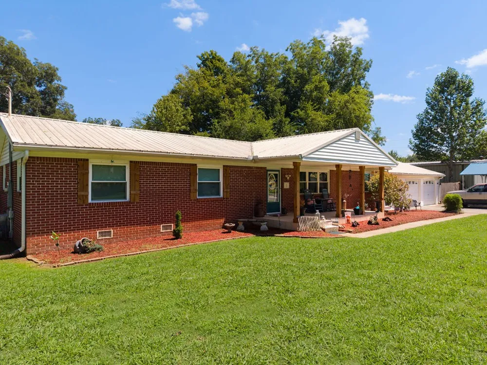 60 Lynn St Morrison, TN 37357