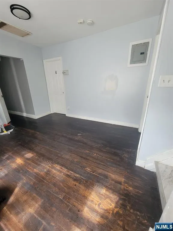 476 Laurel Street Orange, NJ 07050