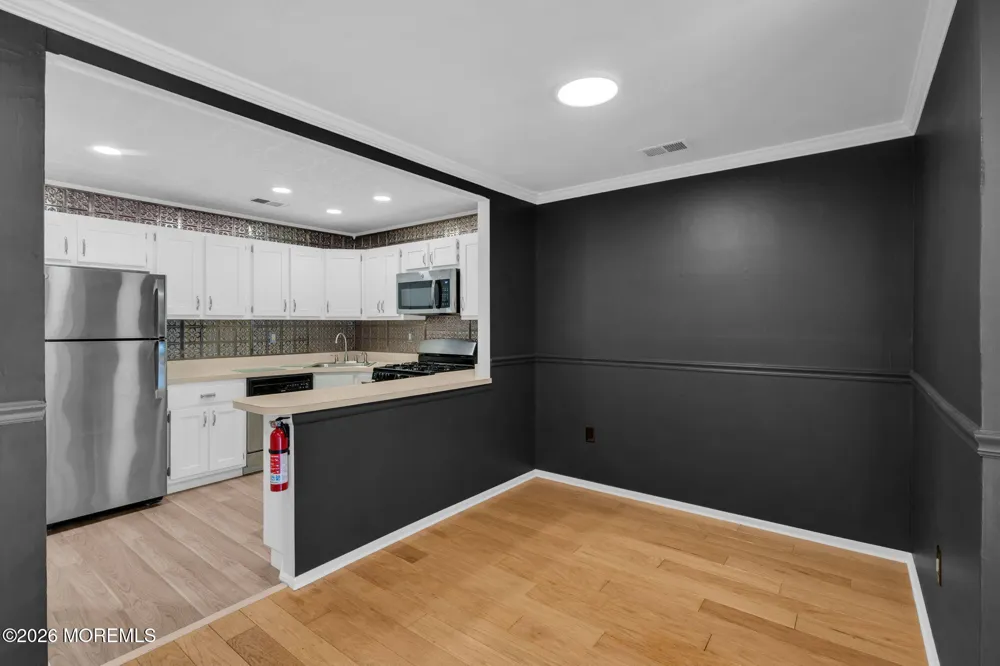 39 Pennsylvania Way North Brunswick, NJ 08902