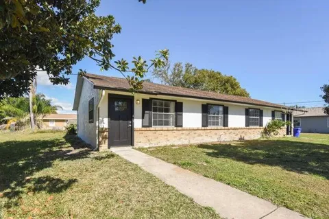 813 W MAGNOLIA STREET