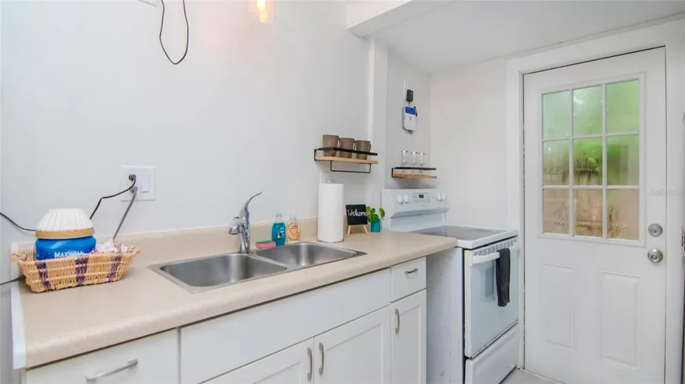 1466 LAURA STREET Clearwater, FL 33755