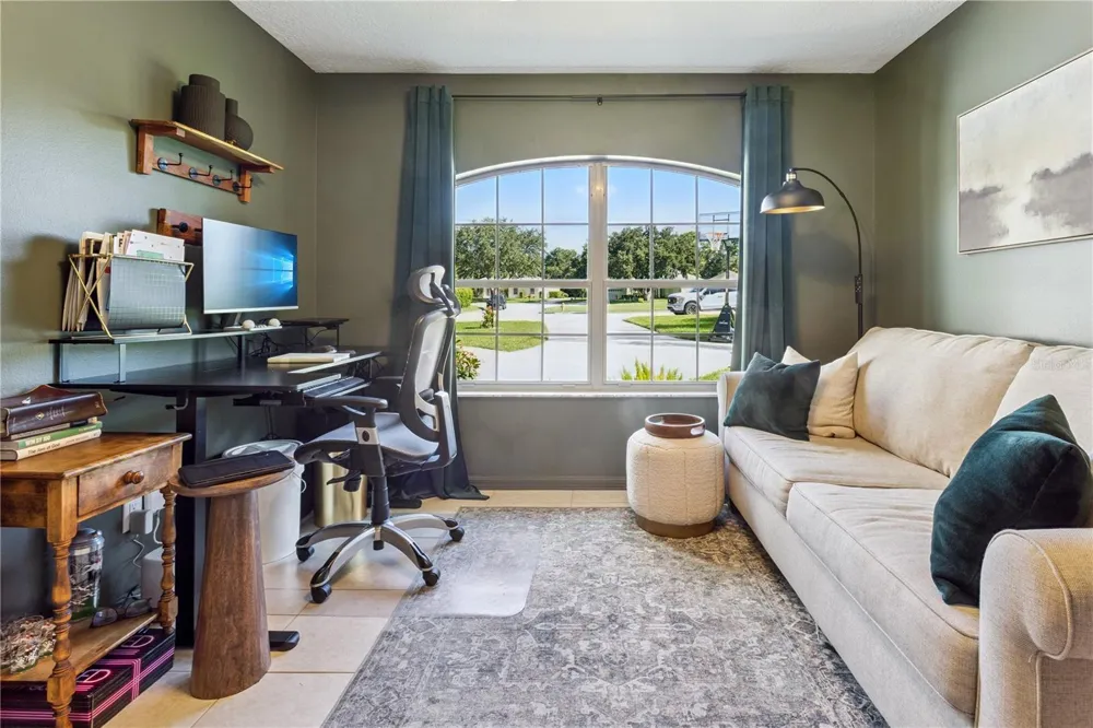 39843 GROVE HEIGHTS Lady Lake, FL 32159