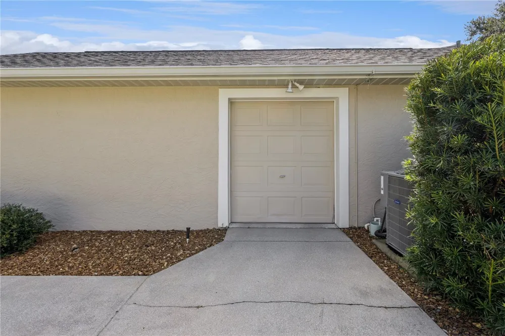 39843 GROVE HEIGHTS Lady Lake, FL 32159