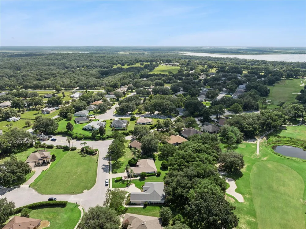 39843 GROVE HEIGHTS Lady Lake, FL 32159