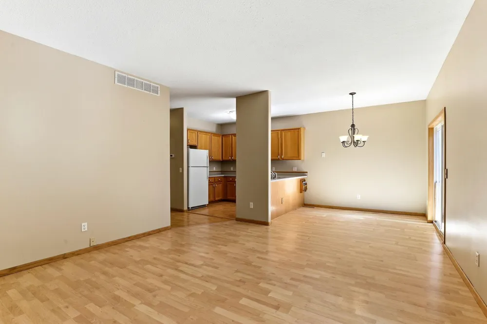 4826 Bluff Heights Trail SE Prior Lake, MN 55372