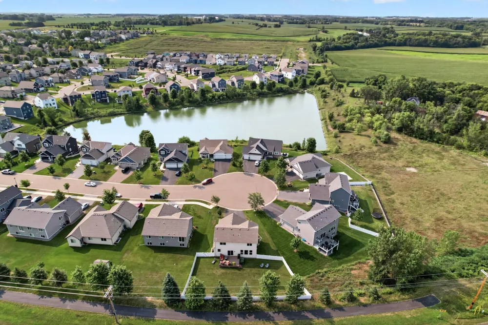 972 Forest Edge Circle Jordan, MN 55352