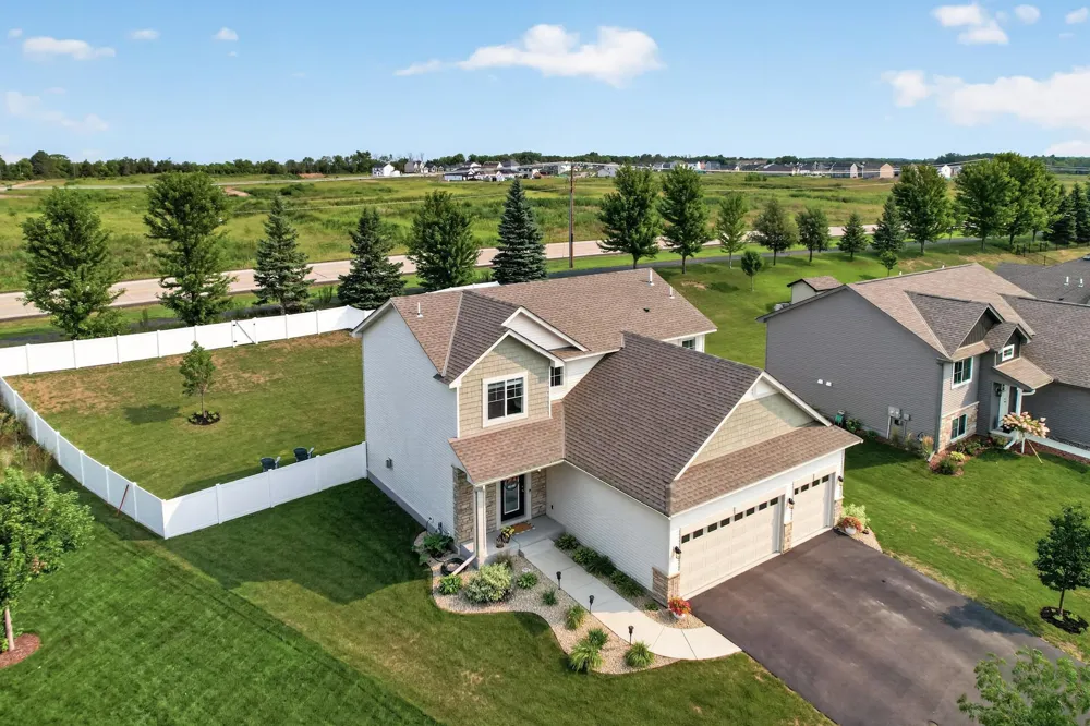 972 Forest Edge Circle Jordan, MN 55352