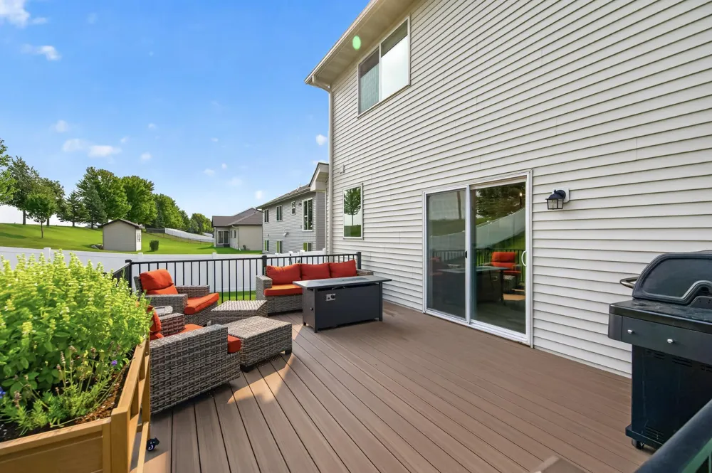 972 Forest Edge Circle Jordan, MN 55352