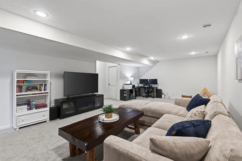 972 Forest Edge Circle Jordan, MN 55352