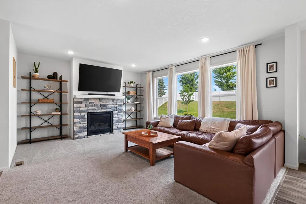 972 Forest Edge Circle Jordan, MN 55352