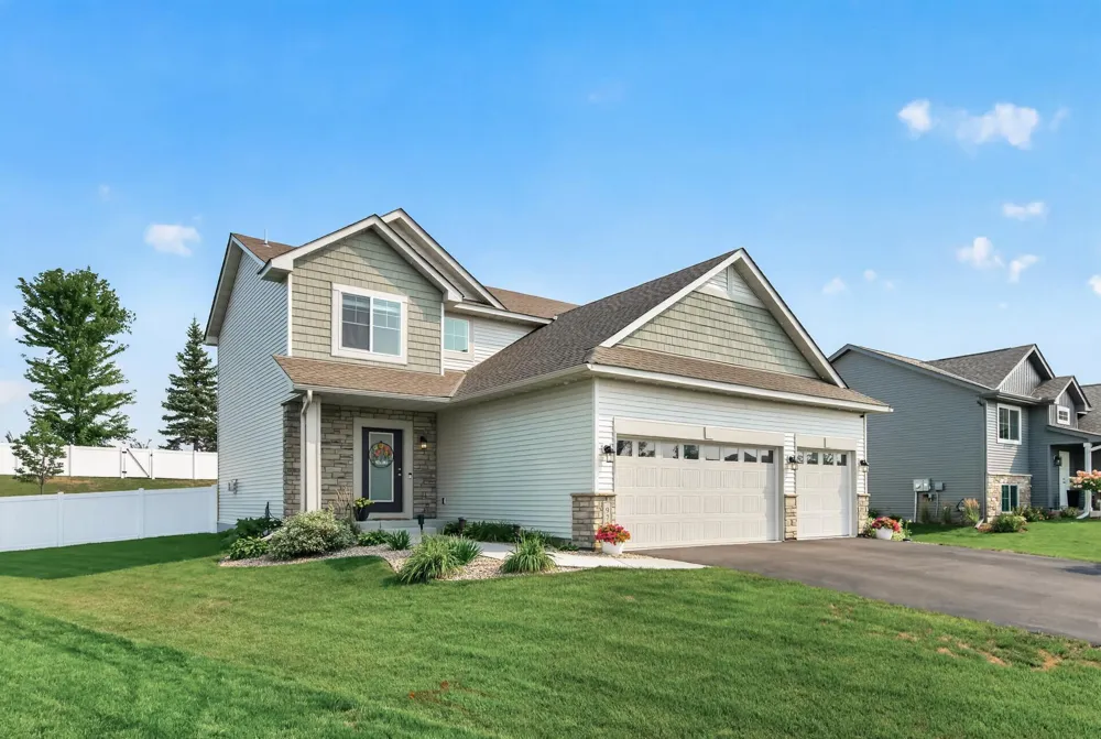 972 Forest Edge Circle Jordan, MN 55352
