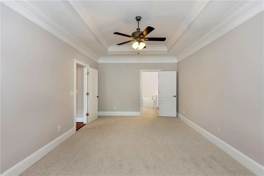8720 Parker Place Roswell, GA 30076