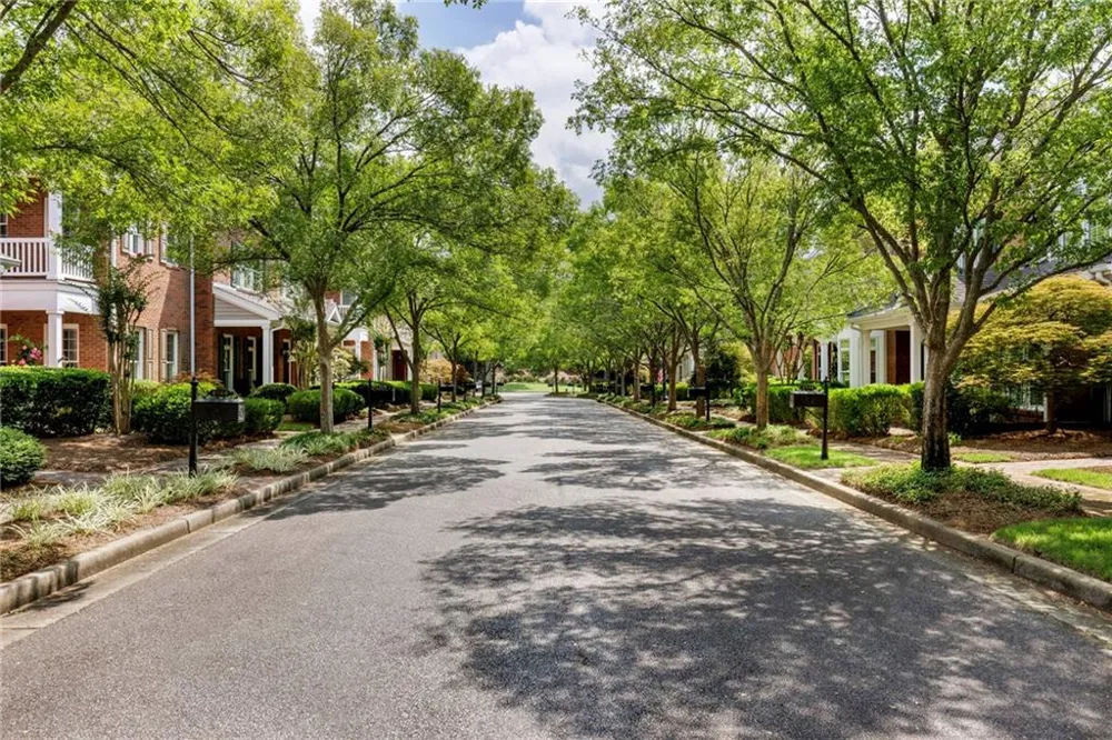 8720 Parker Place Roswell, GA 30076